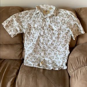 Short sleeve button-up shirt